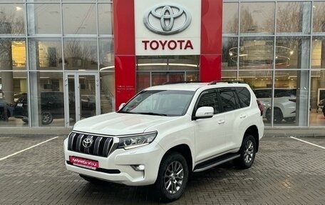 Toyota Land Cruiser Prado 150 рестайлинг 2, 2018 год, 5 300 000 рублей, 1 фотография