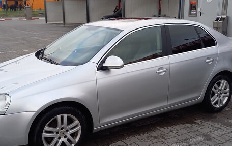 Volkswagen Jetta VI, 2007 год, 659 999 рублей, 2 фотография