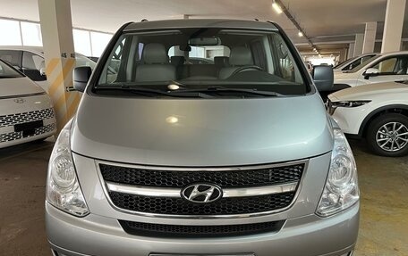 Hyundai Grand Starex Grand Starex I рестайлинг 2, 2014 год, 2 743 000 рублей, 6 фотография