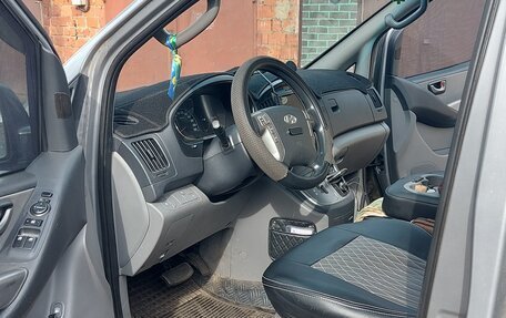 Hyundai Grand Starex Grand Starex I рестайлинг 2, 2013 год, 2 000 000 рублей, 6 фотография