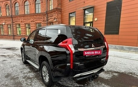 Mitsubishi Pajero Sport III рестайлинг, 2019 год, 2 990 000 рублей, 4 фотография