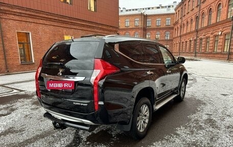 Mitsubishi Pajero Sport III рестайлинг, 2019 год, 2 990 000 рублей, 3 фотография