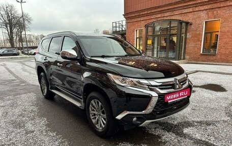 Mitsubishi Pajero Sport III рестайлинг, 2019 год, 2 990 000 рублей, 9 фотография