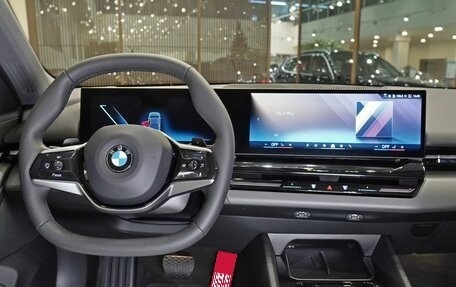 BMW 5 серия, 2023 год, 9 000 000 рублей, 12 фотография