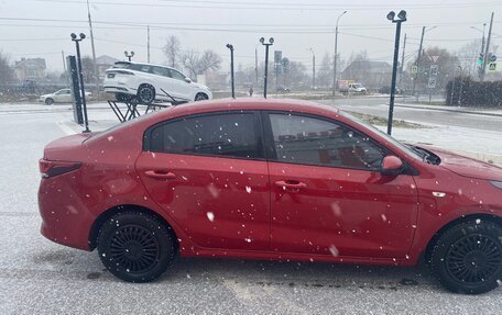 KIA Rio IV, 2020 год, 1 825 000 рублей, 3 фотография