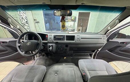 Toyota HiAce H200, 2008 год, 1 690 000 рублей, 8 фотография