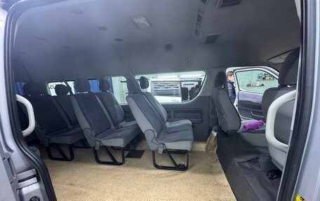 Toyota HiAce H200, 2008 год, 1 690 000 рублей, 11 фотография