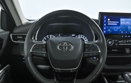 Toyota Highlander, 2023 год, 4 902 000 рублей, 10 фотография