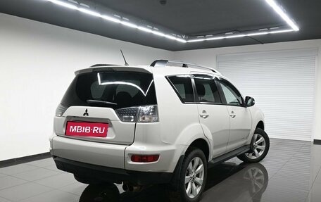 Mitsubishi Outlander III рестайлинг 3, 2011 год, 1 495 000 рублей, 2 фотография