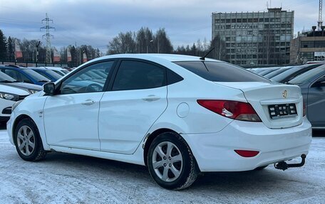 Hyundai Solaris II рестайлинг, 2012 год, 720 000 рублей, 5 фотография