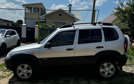 Chevrolet Niva I рестайлинг, 2010 год, 560 000 рублей, 7 фотография