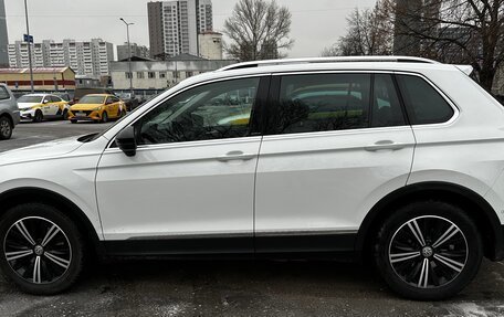 Volkswagen Tiguan II, 2019 год, 2 840 000 рублей, 12 фотография