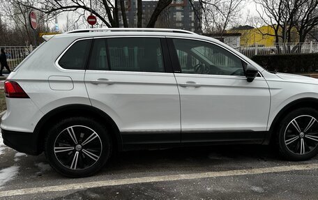 Volkswagen Tiguan II, 2019 год, 2 840 000 рублей, 14 фотография