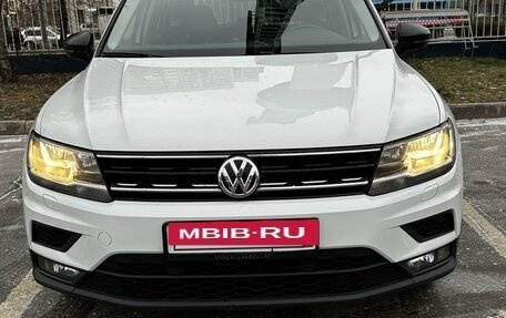 Volkswagen Tiguan II, 2019 год, 2 840 000 рублей, 15 фотография