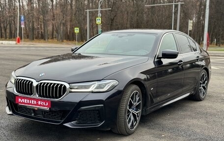 BMW 5 серия, 2022 год, 6 850 000 рублей, 8 фотография