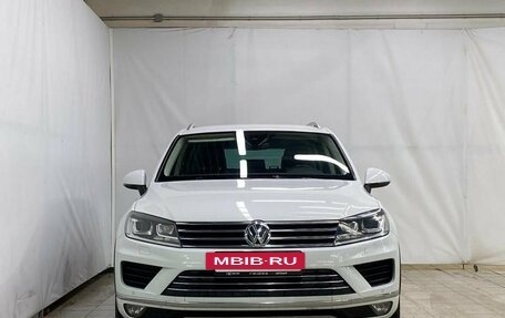 Volkswagen Touareg III, 2016 год, 3 700 000 рублей, 2 фотография