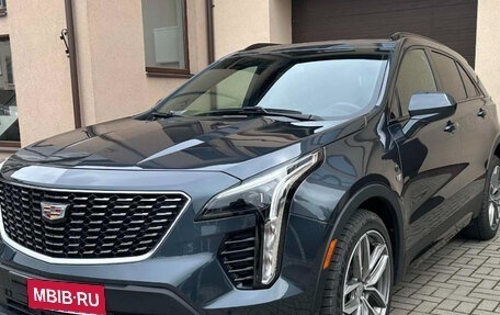 Cadillac XT4 I, 2020 год, 3 240 411 рублей, 2 фотография