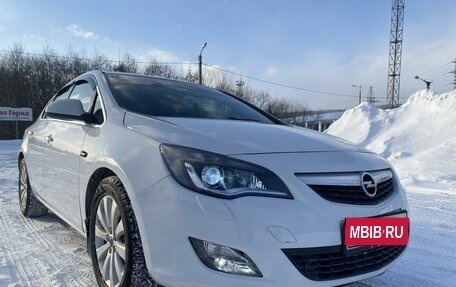 Opel Astra J, 2012 год, 799 000 рублей, 1 фотография