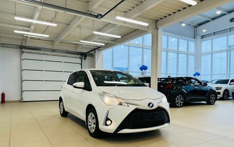 Toyota Vitz, 2018 год, 1 349 999 рублей, 8 фотография