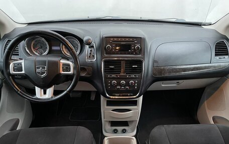 Dodge Caravan V, 2011 год, 1 550 000 рублей, 13 фотография