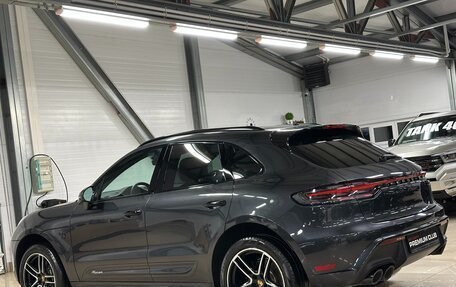 Porsche Macan I рестайлинг, 2023 год, 8 999 000 рублей, 3 фотография