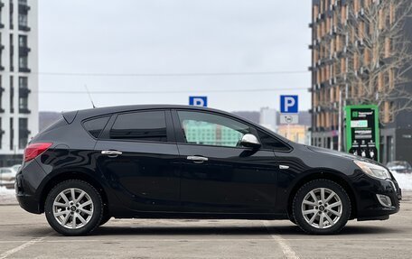 Opel Astra J, 2011 год, 645 000 рублей, 4 фотография