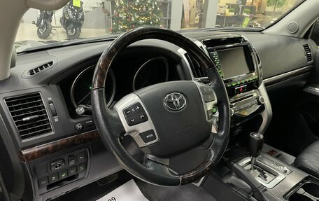 Toyota Land Cruiser 200, 2014 год, 4 847 000 рублей, 14 фотография