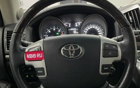 Toyota Land Cruiser 200, 2014 год, 4 847 000 рублей, 24 фотография