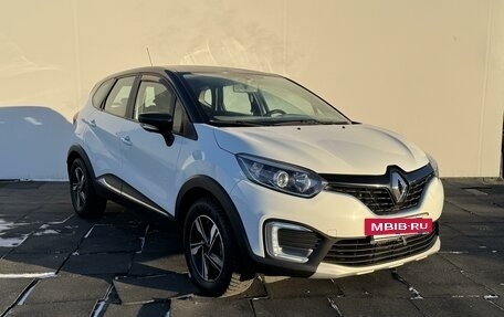 Renault Kaptur I рестайлинг, 2016 год, 1 420 000 рублей, 3 фотография