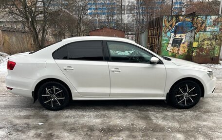 Volkswagen Jetta VI, 2012 год, 880 000 рублей, 5 фотография