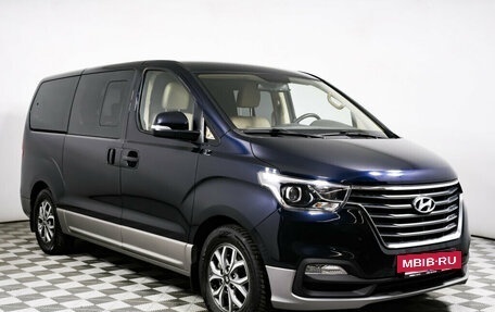 Hyundai H-1 II рестайлинг, 2019 год, 3 398 000 рублей, 3 фотография