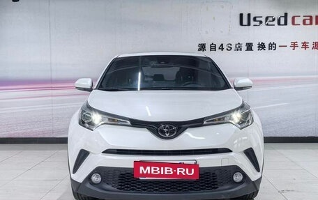 Toyota C-HR I рестайлинг, 2021 год, 2 100 000 рублей, 3 фотография