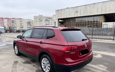 Volkswagen Tiguan II, 2017 год, 2 700 000 рублей, 2 фотография