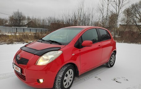 Toyota Yaris III рестайлинг, 2007 год, 420 000 рублей, 17 фотография