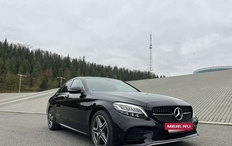 Mercedes-Benz C-Класс, 2019 год, 3 100 000 рублей, 2 фотография