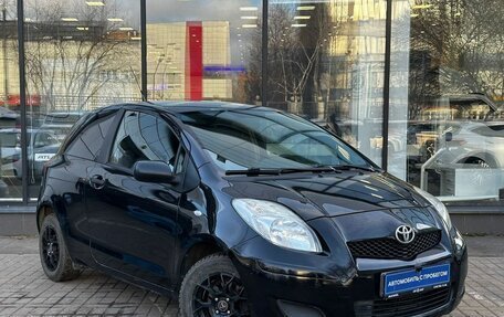 Toyota Yaris III рестайлинг, 2009 год, 628 000 рублей, 3 фотография