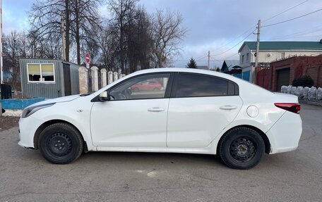 KIA Rio IV, 2019 год, 799 550 рублей, 2 фотография