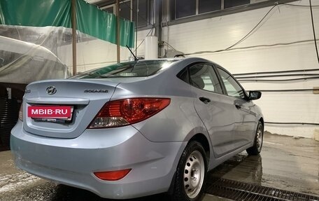 Hyundai Solaris II рестайлинг, 2011 год, 899 000 рублей, 3 фотография