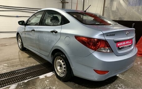 Hyundai Solaris II рестайлинг, 2011 год, 899 000 рублей, 4 фотография