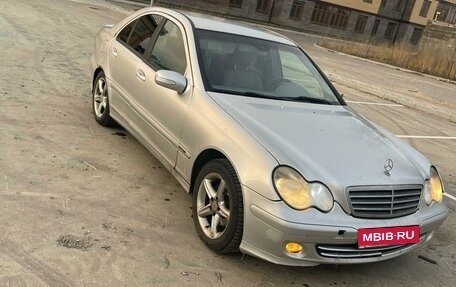 Mercedes-Benz C-Класс, 2004 год, 380 000 рублей, 8 фотография