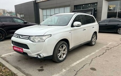 Mitsubishi Outlander III рестайлинг 3, 2014 год, 2 120 000 рублей, 1 фотография