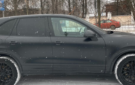 Porsche Cayenne III, 2017 год, 5 990 000 рублей, 2 фотография