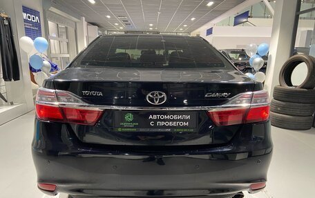 Toyota Camry, 2016 год, 2 100 000 рублей, 5 фотография