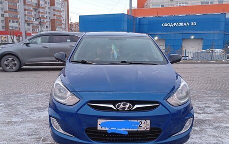 Hyundai Solaris II рестайлинг, 2011 год, 730 000 рублей, 6 фотография