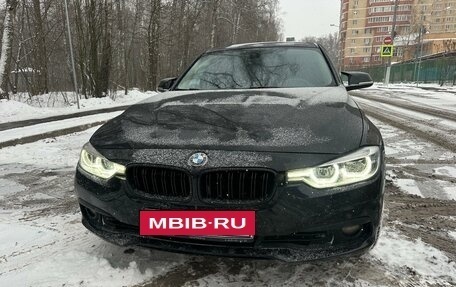 BMW 3 серия, 2017 год, 1 750 000 рублей, 12 фотография