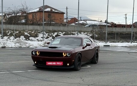 Dodge Challenger III рестайлинг 2, 2019 год, 4 950 000 рублей, 10 фотография