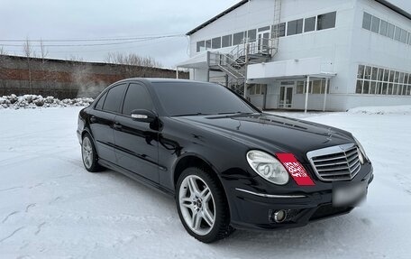 Mercedes-Benz E-Класс, 2004 год, 900 000 рублей, 10 фотография