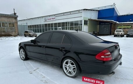 Mercedes-Benz E-Класс, 2004 год, 900 000 рублей, 6 фотография