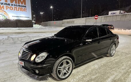 Mercedes-Benz E-Класс, 2004 год, 900 000 рублей, 21 фотография