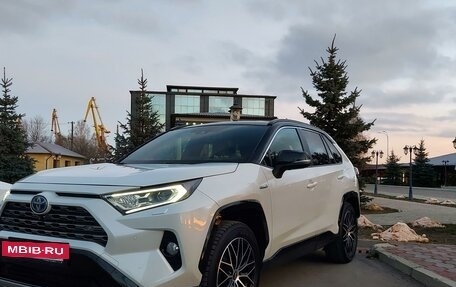 Toyota RAV4, 2019 год, 3 999 888 рублей, 9 фотография